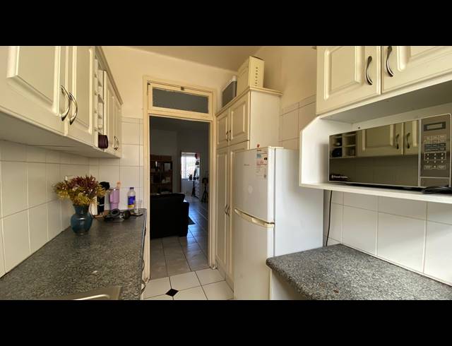 1 BEDROOM FLAT FOR SALE IN GLENWOOD